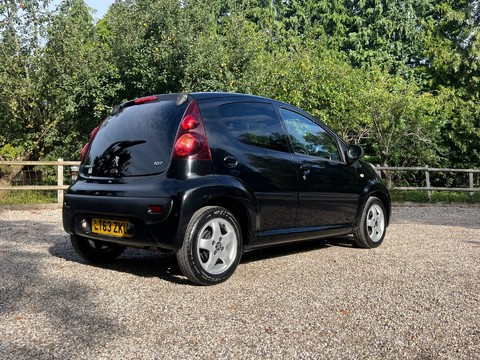 Peugeot 107 1.0 12V Allure Euro 5 5dr 11