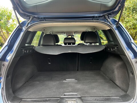 Renault Kadjar 1.5 Blue dCi Iconic Euro 6 (s/s) 5dr 38