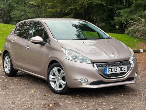 Peugeot 208 1.4 VTi Allure Euro 5 5dr 1