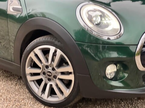 Mini Hatch 1.5 Cooper Seven Auto Euro 6 (s/s) 3dr 21