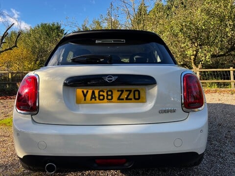 Mini Hatch 1.5 Cooper Classic Steptronic Euro 6 (s/s) 5dr 6