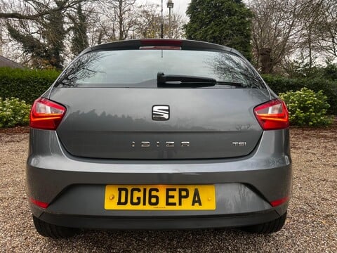 SEAT Ibiza 1.2 TSI Connect Euro 6 5dr 9