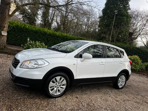 Suzuki SX4 S-Cross 1.6 SZ3 Euro 6 5dr 3