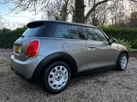 Mini Hatch 1.2 One Auto Euro 6 (s/s) 3dr 8