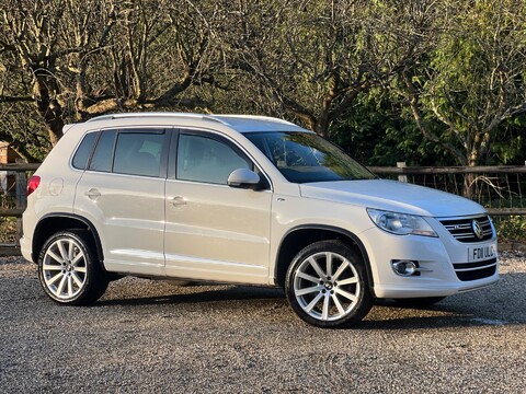 Volkswagen Tiguan 2.0 TDI R-Line DSG 4WD Euro 5 5dr 1