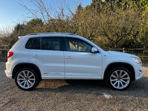 Volkswagen Tiguan 2.0 TDI R-Line DSG 4WD Euro 5 5dr 6