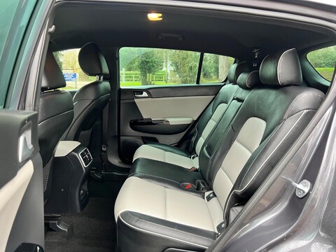 Kia Sportage 2.0 CRDi GT-Line Auto AWD Euro 6 5dr 19