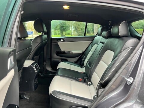 Kia Sportage 2.0 CRDi GT-Line Auto AWD Euro 6 5dr 19