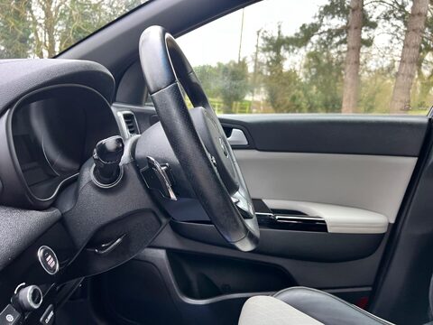 Kia Sportage 2.0 CRDi GT-Line Auto AWD Euro 6 5dr 40