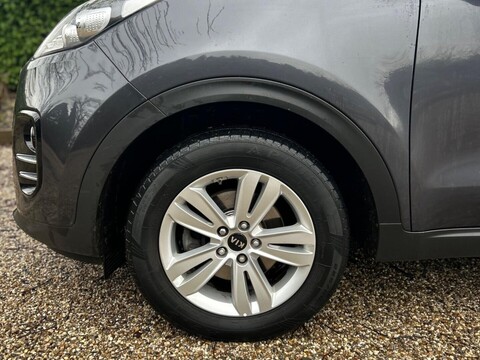 Kia Sportage 1.6 GDi 2 Euro 6 (s/s) 5dr 26