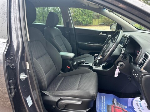 Kia Sportage 1.6 GDi 2 Euro 6 (s/s) 5dr 11