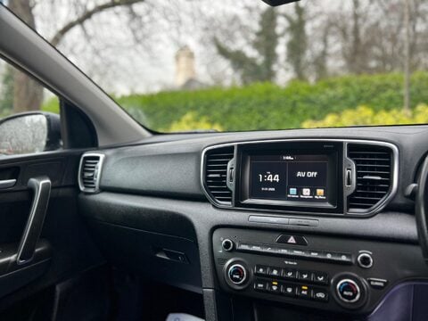 Kia Sportage 1.6 GDi 2 Euro 6 (s/s) 5dr 9