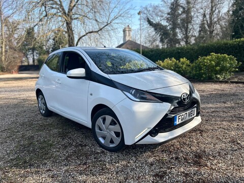 Toyota Aygo 1.0 VVT-i x-play Euro 6 5dr 1