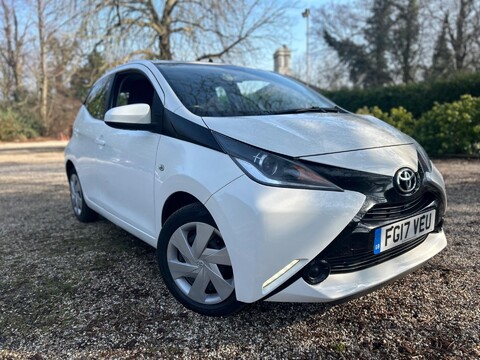 Toyota Aygo 1.0 VVT-i x-play Euro 6 5dr 2