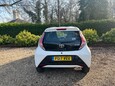 Toyota Aygo 1.0 VVT-i x-play Euro 6 5dr 8