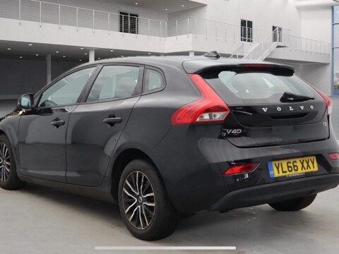 Volvo V40 2.0 T2 Momentum Euro 6 (s/s) 5dr 3