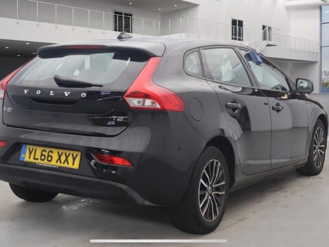 Volvo V40 2.0 T2 Momentum Euro 6 (s/s) 5dr 4