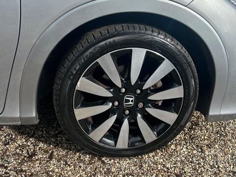 Honda Civic 1.8 i-VTEC SE Plus (Navi) Euro 6 (s/s) 5dr 37