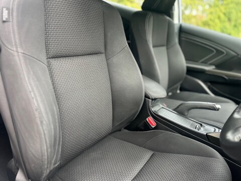 Honda Civic 1.8 i-VTEC SE Plus (Navi) Euro 6 (s/s) 5dr 20