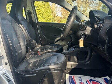 Smart Forfour 0.9T Prime (Premium Plus) Twinamic Euro 6 (s/s) 5dr 21