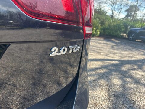 Volkswagen Tiguan 2.0 TDI BlueMotion Tech SE Navigation Euro 6 (s/s) 5dr 61