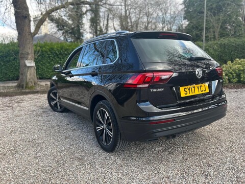 Volkswagen Tiguan 2.0 TDI BlueMotion Tech SE Navigation Euro 6 (s/s) 5dr 4