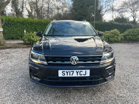 Volkswagen Tiguan 2.0 TDI BlueMotion Tech SE Navigation Euro 6 (s/s) 5dr 6