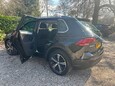 Volkswagen Tiguan 2.0 TDI BlueMotion Tech SE Navigation Euro 6 (s/s) 5dr 7
