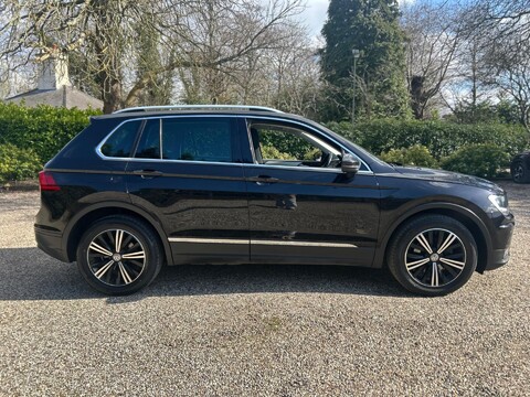 Volkswagen Tiguan 2.0 TDI BlueMotion Tech SE Navigation Euro 6 (s/s) 5dr 11