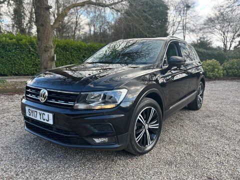 Volkswagen Tiguan 2.0 TDI BlueMotion Tech SE Navigation Euro 6 (s/s) 5dr 3