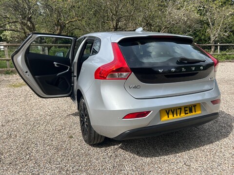 Volvo V40 2.0 D2 Momentum Nav Plus Euro 6 (s/s) 5dr 5
