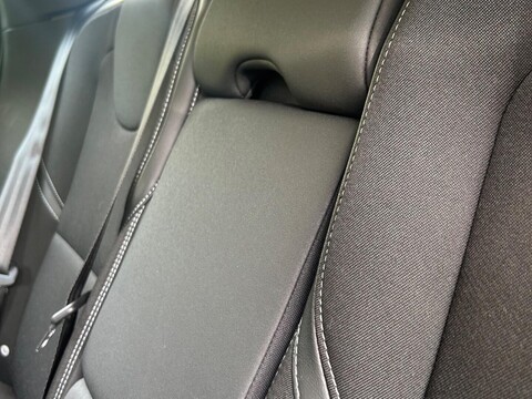 Volvo V40 2.0 D2 Momentum Nav Plus Euro 6 (s/s) 5dr 49