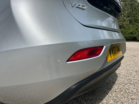 Volvo V40 2.0 D2 Momentum Nav Plus Euro 6 (s/s) 5dr 62