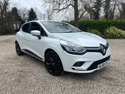 Renault Clio 0.9 TCe Iconic Euro 6 (s/s) 5dr