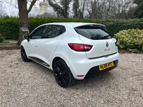 Renault Clio 0.9 TCe Iconic Euro 6 (s/s) 5dr 4