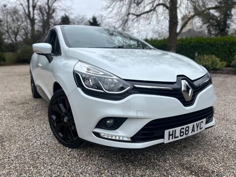 Renault Clio 0.9 TCe Iconic Euro 6 (s/s) 5dr 5