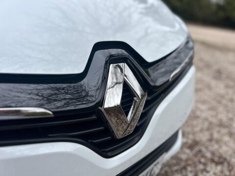 Renault Clio 0.9 TCe Iconic Euro 6 (s/s) 5dr 41