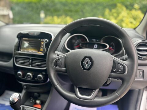 Renault Clio 0.9 TCe Iconic Euro 6 (s/s) 5dr 51