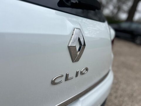Renault Clio 0.9 TCe Iconic Euro 6 (s/s) 5dr 63