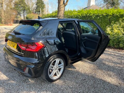 Audi A1 1.5 TFSI 35 S line Sportback Euro 6 (s/s) 5dr 12