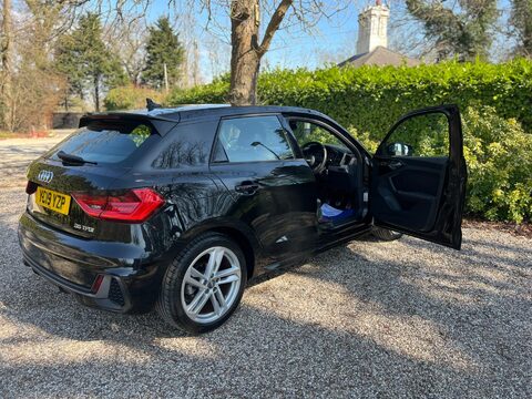 Audi A1 1.5 TFSI 35 S line Sportback Euro 6 (s/s) 5dr 13