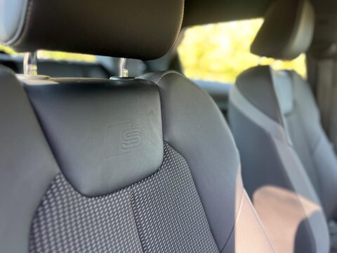 Audi A1 1.5 TFSI 35 S line Sportback Euro 6 (s/s) 5dr 17