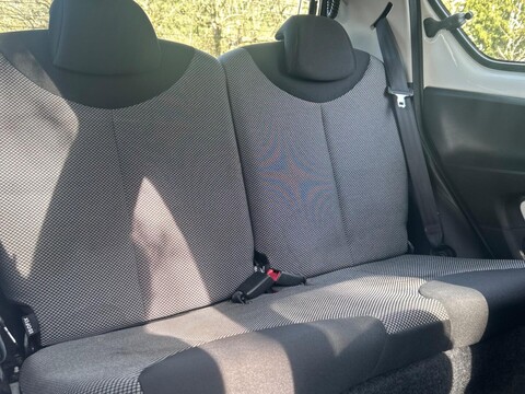 Toyota Aygo 1.0 VVT-i Move Euro 5 5dr 26