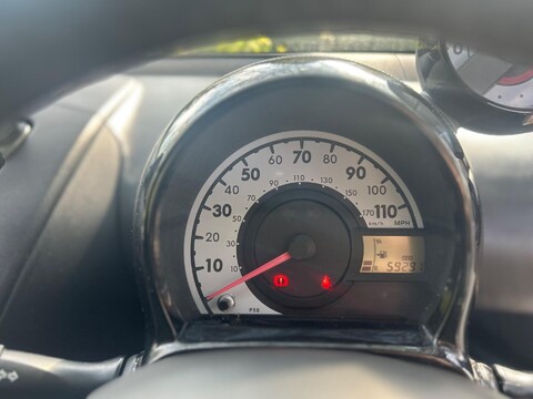 Toyota Aygo 1.0 VVT-i Move Euro 5 5dr 30