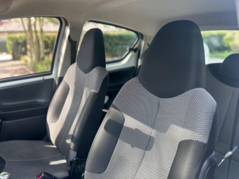 Toyota Aygo 1.0 VVT-i Move Euro 5 5dr 34