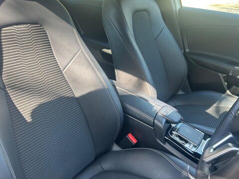 Mercedes-Benz A Class 1.3 A180 Sport Euro 6 (s/s) 5dr 22