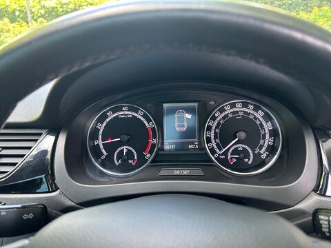 Skoda Rapid Spaceback 1.0 TSI SE Sport Euro 6 (s/s) 5dr 37