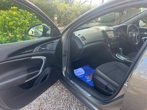 Vauxhall Insignia 2.0 CDTi Tech Line Auto Euro 6 5dr 28