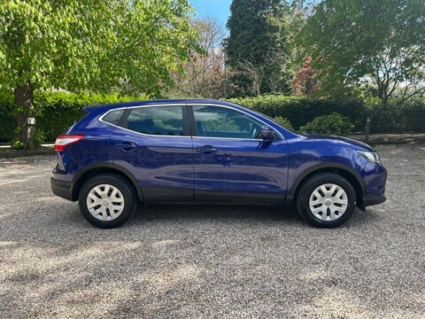 Nissan Qashqai 1.5 dCi Visia 2WD Euro 6 (s/s) 5dr 11