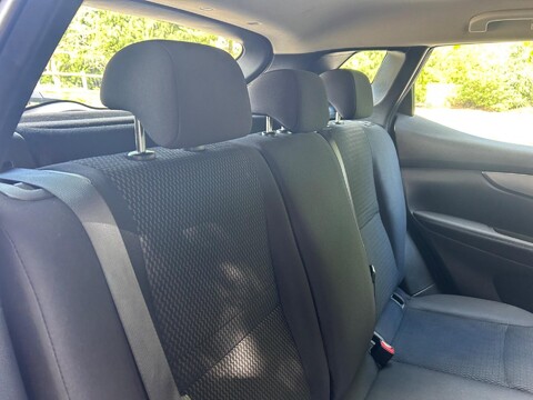 Nissan Qashqai 1.5 dCi Visia 2WD Euro 6 (s/s) 5dr 25